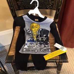 Star Wars boy pijama. Size 2T.